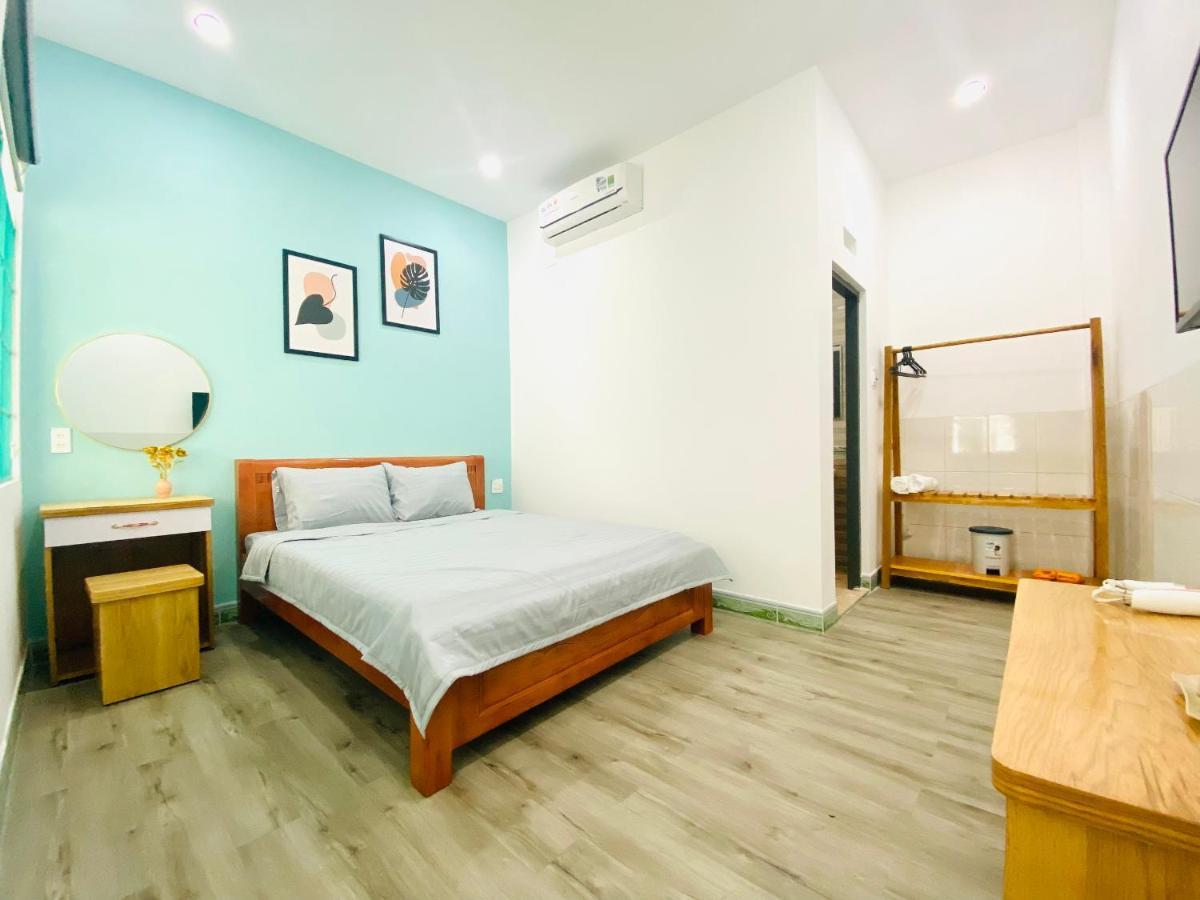Moon'S House Homestay Куинён Экстерьер фото
