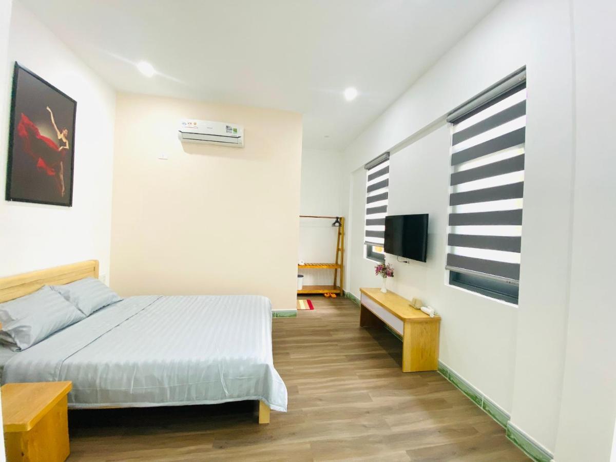 Moon'S House Homestay Куинён Экстерьер фото
