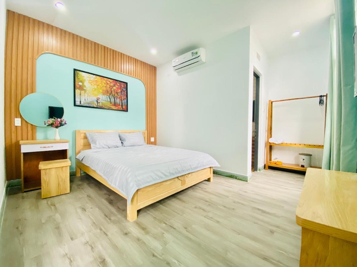 Moon'S House Homestay Куинён Экстерьер фото