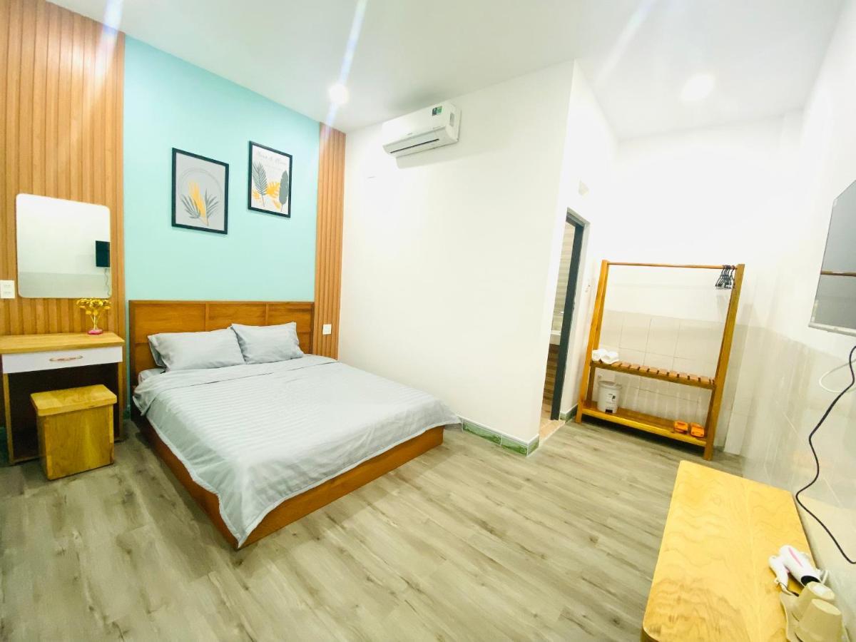 Moon'S House Homestay Куинён Экстерьер фото