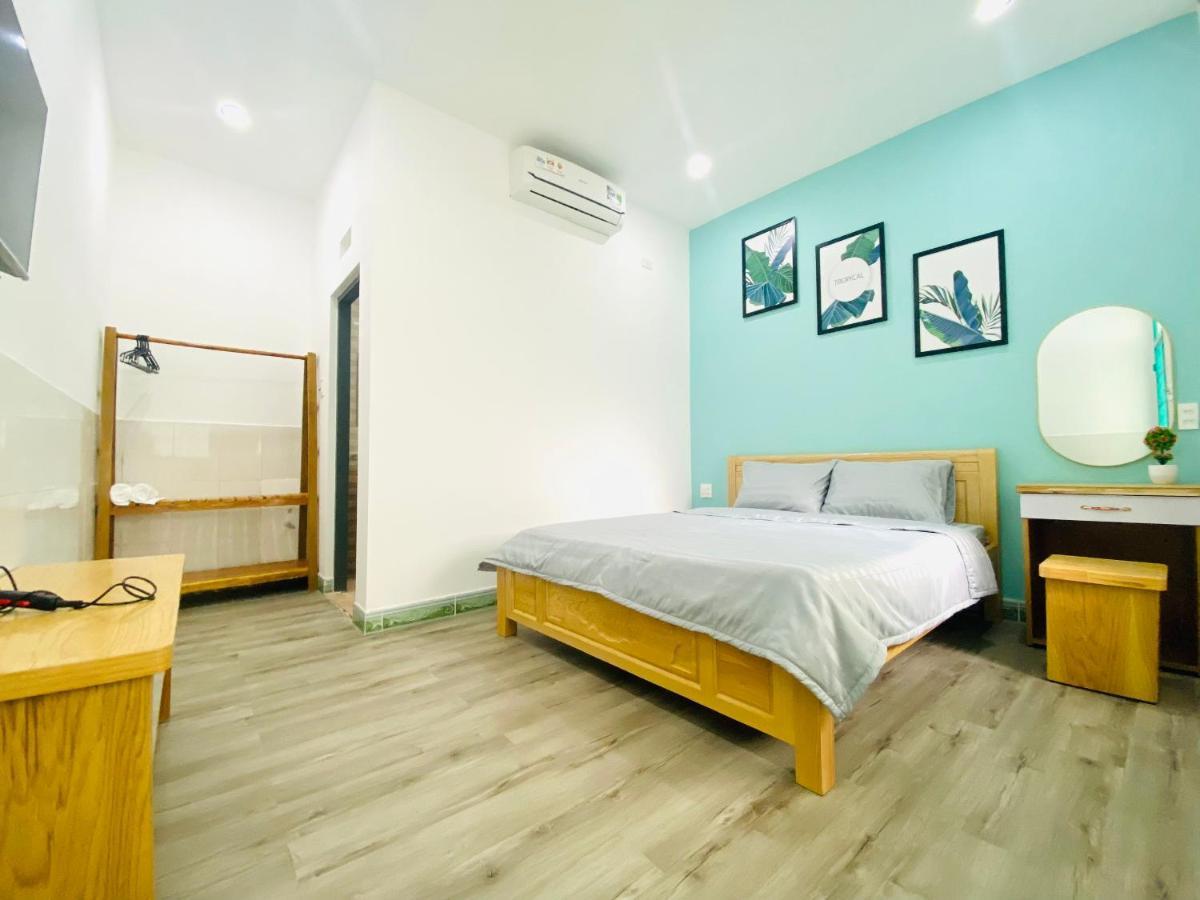 Moon'S House Homestay Куинён Экстерьер фото