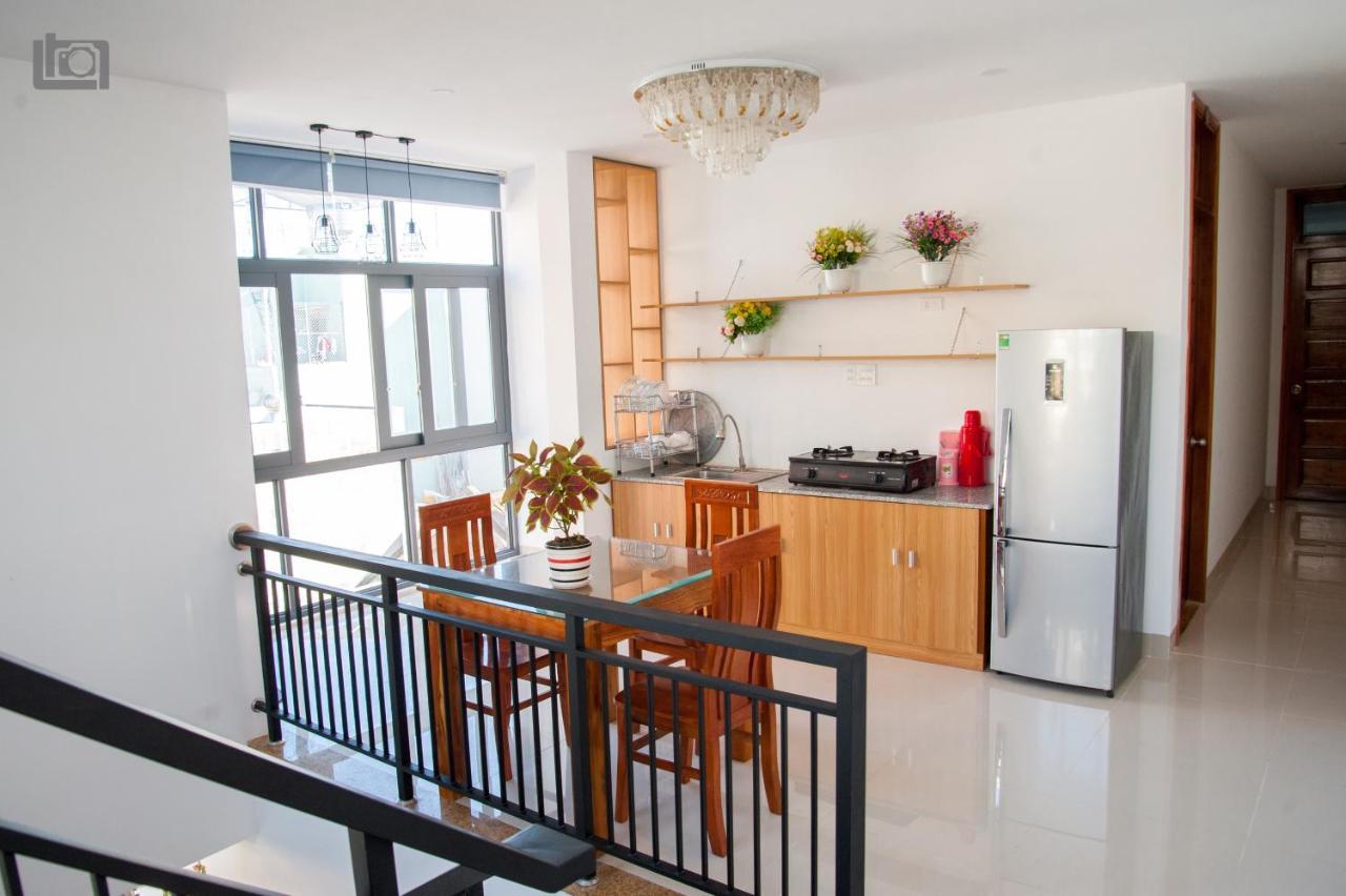 Moon'S House Homestay Куинён Экстерьер фото