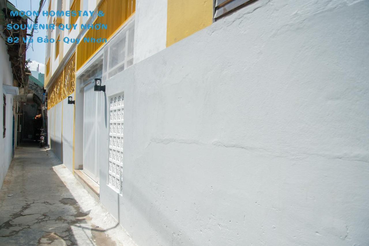 Moon'S House Homestay Куинён Экстерьер фото