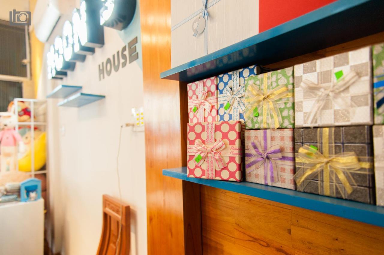 Moon'S House Homestay Куинён Экстерьер фото
